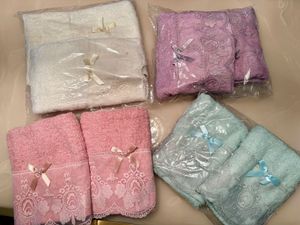 Set Of 2 Hand towels