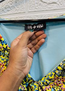 🇵🇭 The Volt Imported Floral Print Crop Top