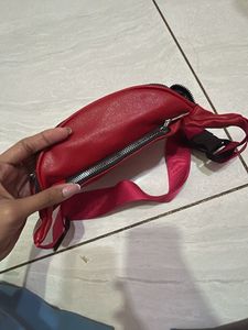 Red Daisy Fanny Pack