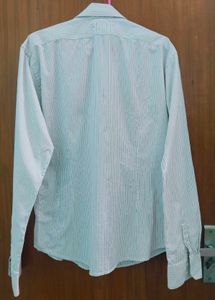 GUESS Shirt
