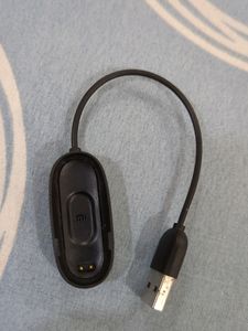 Mi Band 4 Charger And Straps(5)