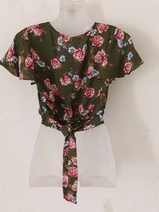 CUTE TOP