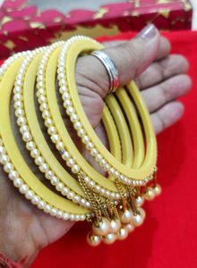 Cream &amp; Pearl Bangle Set🆕💫 Unused✨