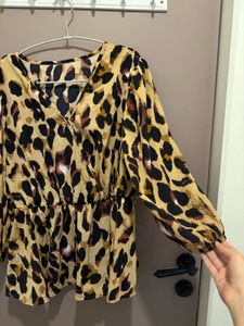 Leopard Print V-Neck Blouse