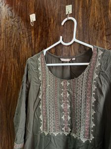 Avaasa 34 Bust Kurta For Women