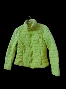 Stylish Yellow Puffer Jacket
