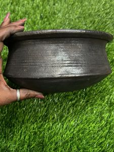 Vintage Black Mud Cooking Pot New