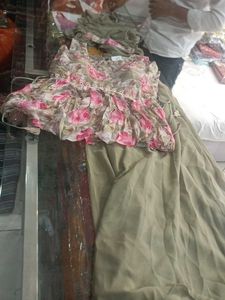 Floral Print Blouse & Solid Plazzo Set