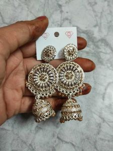 Earings