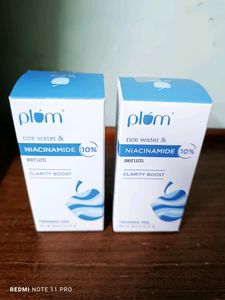 Plum niacinamide serum