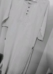 Beautiful White Readymade Kurti For Women