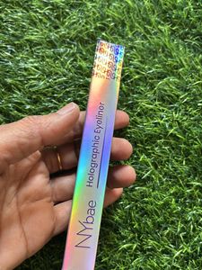 Ny Bae Holographic Eyeliner