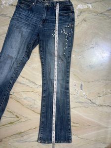 Girl Stone Ingrave Jean