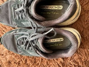 Black Skechers Shoes