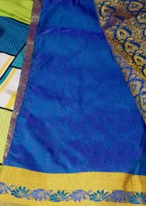 Blue &amp; Gold Sare With Out Blouse 1 Tym Used