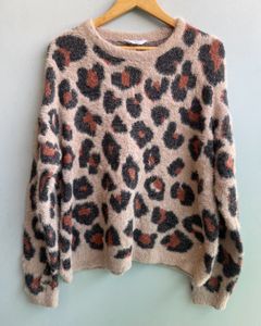 BRAND NEW Authentic TIME &amp; TRUE Fur Sweatshirt