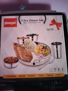Diamond 7-Piece Stainless Steel Dinner Set
