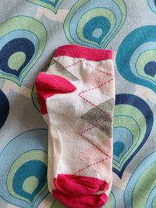 Gray &amp; Pink Diamond Ankle Socks