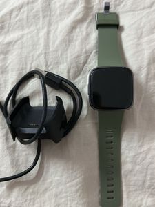 Fitbit Versa 3