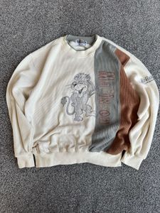 Vintage Lion Graphic Sweatshirt