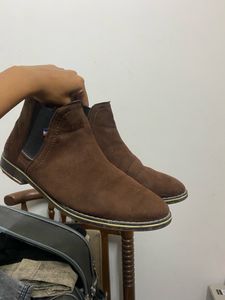 Brown Chelsea