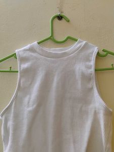 White Ribbed Crop Top