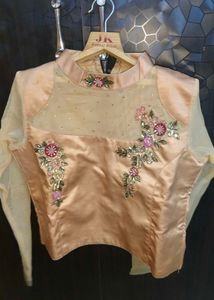 Women&#39;s Blouse Golden