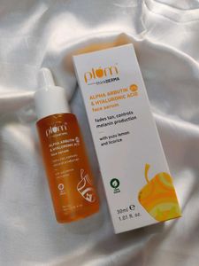 Plum Alpha Arbutin 2% &amp; Hyaluronic Acid Face Serum