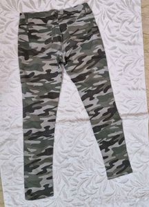 Camouflage Print Jegging