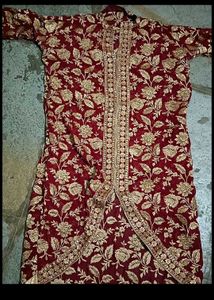 Red &amp; Gold Embroidered Kurta Set
