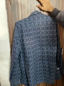 Men Shirt New Condition Medium Size Me