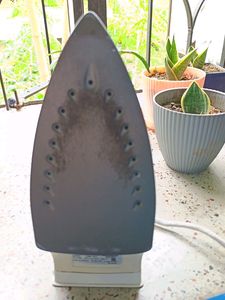 Steam Iron/ Press