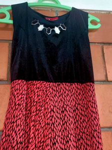 Chic Black &amp; Pink Party Dress