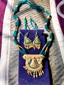 Simple Necklace With Earrings