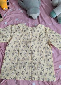 Beige Lavender Floral Top 🪻