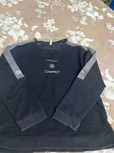 Black Graphic Print Sweatshirt