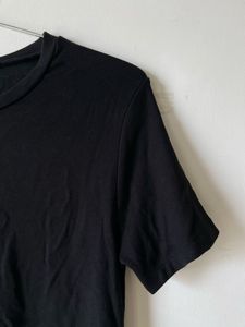 Black Cropped T-Shirt