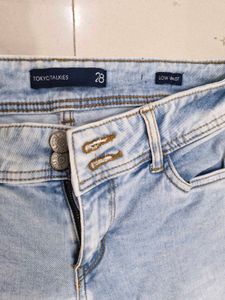 Y2K Light Wash Low Waisted Jeans