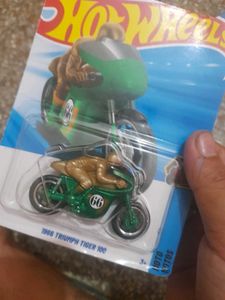 Hot Wheels TH 1966 Triumph Tiger 100