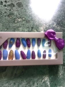 Press-On Nail Set