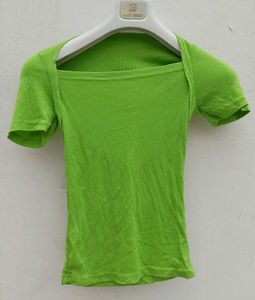 Trendy Ribbed Top.