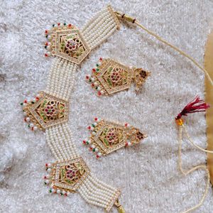 Elegant Pearl &amp; Gold Jewelry Set