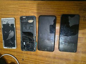 Used Mobile Phones - Parts