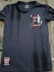 Boys Graphic Print T-shirt