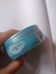 Pond&#39;s Hydra Miracle Gel