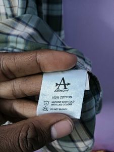 Arrow Plaid Casual Shirt