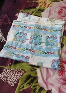 Free Gift Available White cotton dupatta