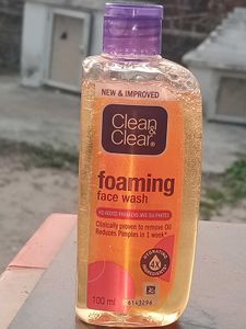 Clean &amp; Clear Face Wash