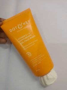 Dot & Key Face Wash