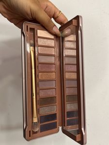 Urban Decay Naked3 Eyeshadow Palette – Pre-loved